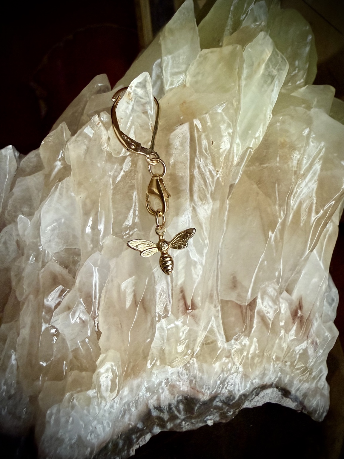 No. 019: Tiny Bee — product photo
